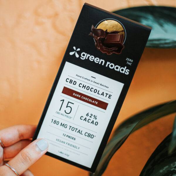 Green Roads - *Clearance Seasonal Gift* CBD Artisanal Dark Chocolate Bar - 180mg - Image 3